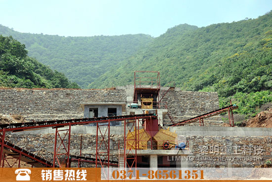 新型颚式破碎机